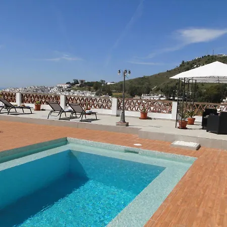 Villa Benama
